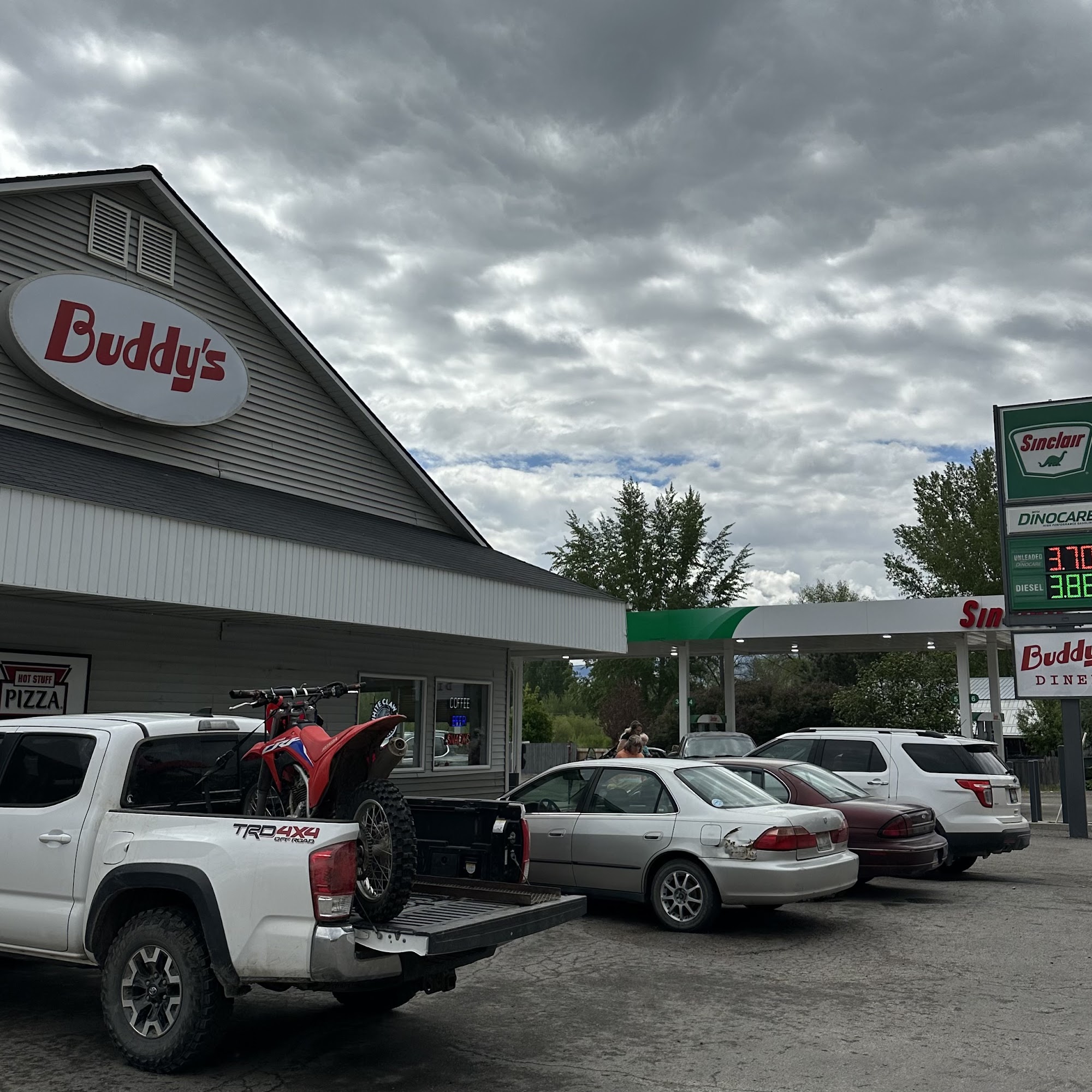 Buddy’s Diner storefront in Salmon